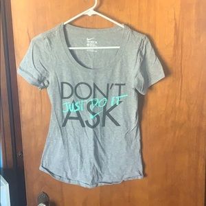 Nike t-shirt